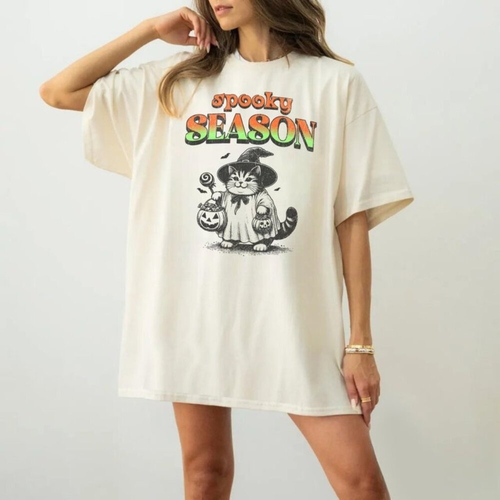 Funny Cat Shirt, Witch Cat T-Shirt, Cat Mom, Gift for Cat Lover